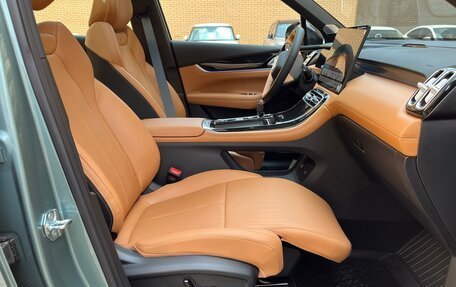 Geely Atlas, 2025 год, 2 700 000 рублей, 7 фотография