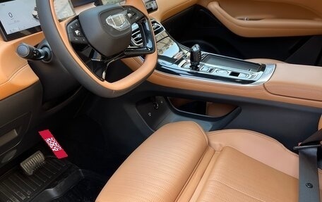 Geely Atlas, 2025 год, 2 700 000 рублей, 10 фотография