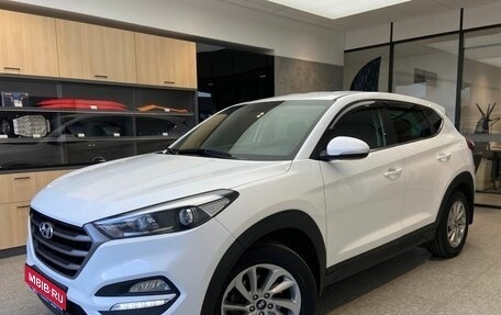 Hyundai Tucson III, 2018 год, 2 000 000 рублей, 1 фотография