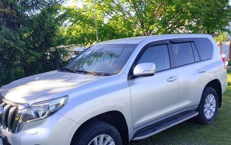 Toyota Land Cruiser Prado 150 рестайлинг 2, 2014 год, 3 700 000 рублей, 1 фотография