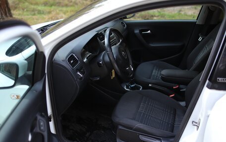 Volkswagen Polo VI (EU Market), 2015 год, 850 000 рублей, 15 фотография