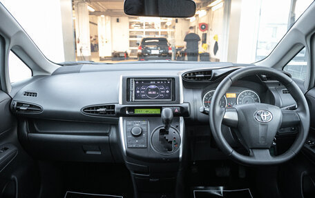 Toyota Wish II, 2010 год, 1 045 000 рублей, 14 фотография