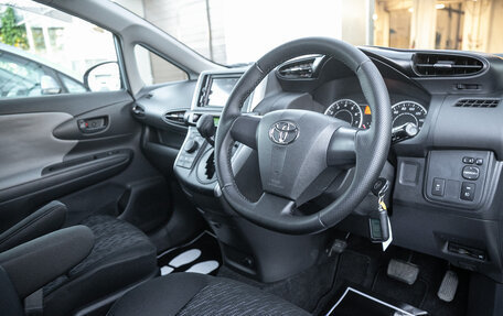 Toyota Wish II, 2010 год, 1 045 000 рублей, 18 фотография