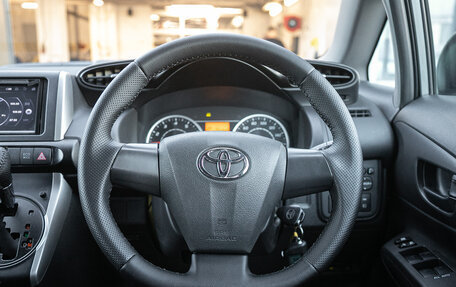 Toyota Wish II, 2010 год, 1 045 000 рублей, 16 фотография