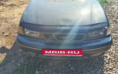 Daewoo Nexia I рестайлинг, 2004 год, 100 000 рублей, 1 фотография