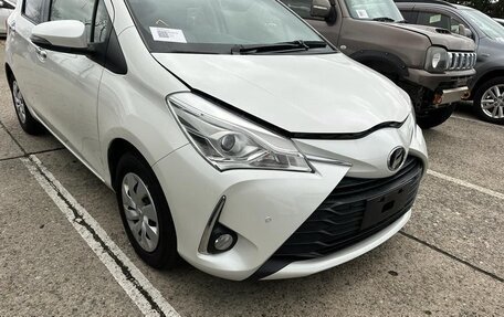 Toyota Vitz, 2019 год, 1 490 000 рублей, 1 фотография