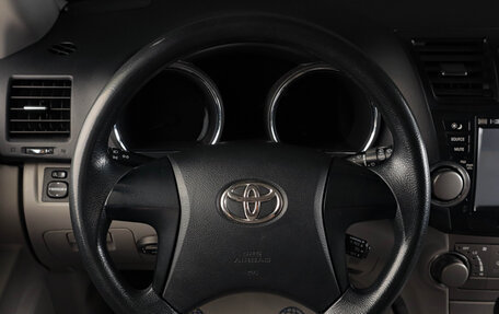 Toyota Highlander III, 2009 год, 2 019 000 рублей, 10 фотография