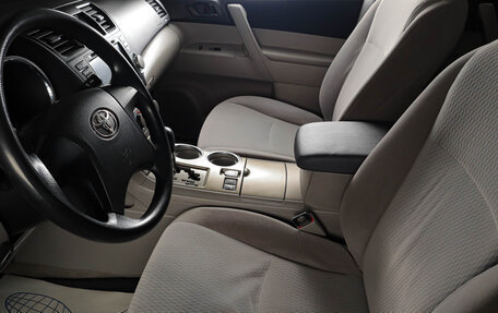 Toyota Highlander III, 2009 год, 2 019 000 рублей, 8 фотография