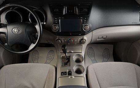 Toyota Highlander III, 2009 год, 2 019 000 рублей, 7 фотография