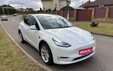 Tesla Model Y I, 2021 год, 3 799 000 рублей, 5 фотография