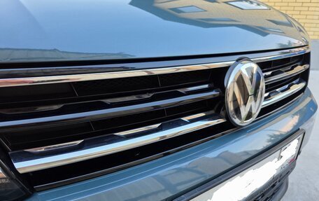 Volkswagen Tiguan II, 2020 год, 2 350 000 рублей, 19 фотография