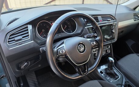 Volkswagen Tiguan II, 2020 год, 2 350 000 рублей, 18 фотография