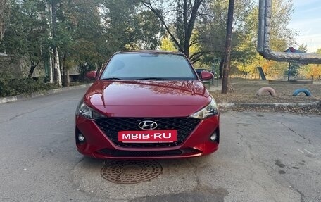 Hyundai Solaris II рестайлинг, 2022 год, 1 728 000 рублей, 22 фотография