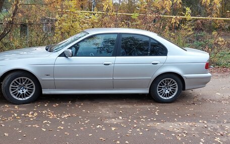 BMW 5 серия, 2003 год, 450 000 рублей, 3 фотография