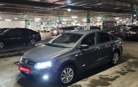 Volkswagen Polo VI (EU Market), 2011 год, 730 000 рублей, 2 фотография