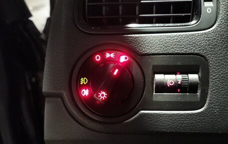 Volkswagen Polo VI (EU Market), 2011 год, 730 000 рублей, 16 фотография