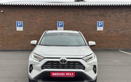 Toyota RAV4, 2022 год, 2 990 000 рублей, 3 фотография