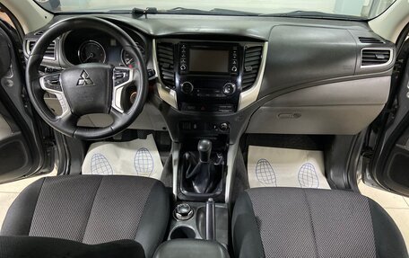 Mitsubishi L200 IV рестайлинг, 2018 год, 1 690 000 рублей, 22 фотография