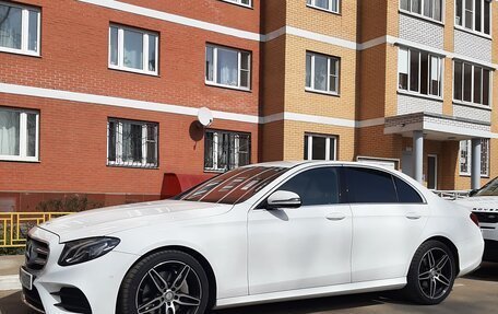 Mercedes-Benz E-Класс, 2016 год, 3 500 000 рублей, 6 фотография