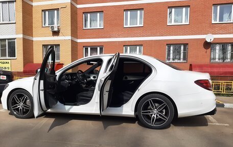 Mercedes-Benz E-Класс, 2016 год, 3 500 000 рублей, 8 фотография