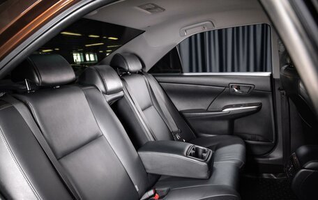 Toyota Camry, 2017 год, 1 989 000 рублей, 21 фотография