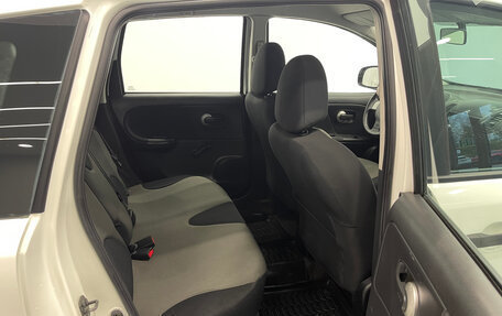 Nissan Note II рестайлинг, 2011 год, 800 000 рублей, 13 фотография