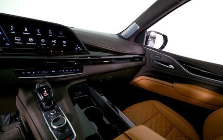 Cadillac Escalade V, 2023 год, 181 635 рублей, 18 фотография