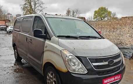 Hyundai Grand Starex Grand Starex I рестайлинг 2, 2013 год, 850 000 рублей, 3 фотография