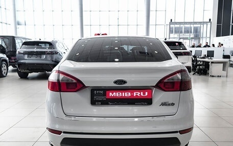 Ford Fiesta, 2015 год, 699 000 рублей, 6 фотография