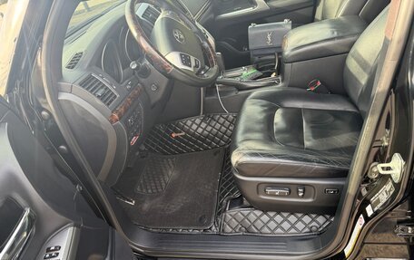Toyota Land Cruiser 200, 2014 год, 4 000 000 рублей, 6 фотография