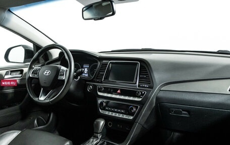 Hyundai Sonata VII, 2018 год, 1 799 777 рублей, 9 фотография