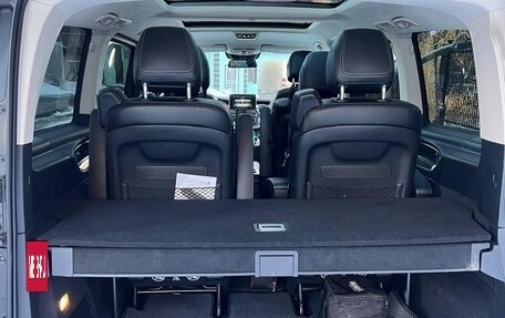 Mercedes-Benz V-Класс, 2017 год, 5 500 000 рублей, 7 фотография