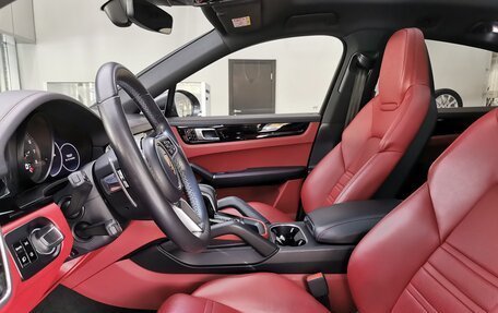 Porsche Cayenne III, 2019 год, 7 990 000 рублей, 15 фотография