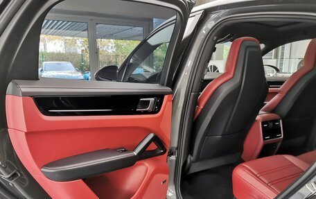 Porsche Cayenne III, 2019 год, 7 990 000 рублей, 21 фотография