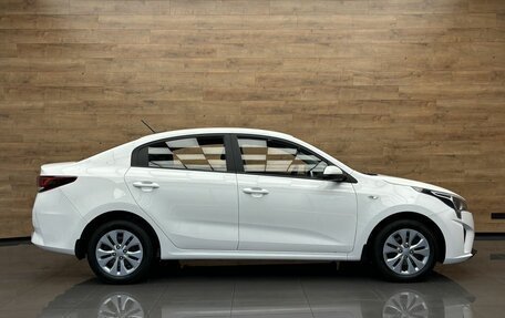 KIA Rio IV, 2021 год, 1 399 000 рублей, 3 фотография