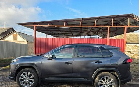 Toyota RAV4, 2024 год, 6 500 000 рублей, 5 фотография