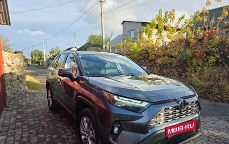 Toyota RAV4, 2024 год, 6 500 000 рублей, 3 фотография