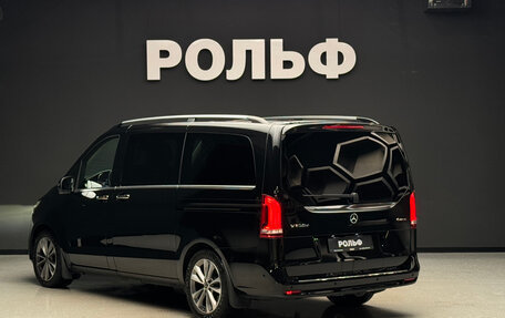 Mercedes-Benz V-Класс, 2021 год, 6 500 000 рублей, 3 фотография