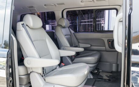 Hyundai Grand Starex Grand Starex I рестайлинг 2, 2018 год, 3 699 000 рублей, 10 фотография