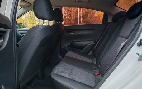 KIA Rio IV, 2018 год, 1 150 000 рублей, 2 фотография