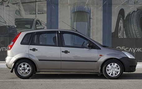 Ford Fiesta, 2004 год, 249 000 рублей, 5 фотография