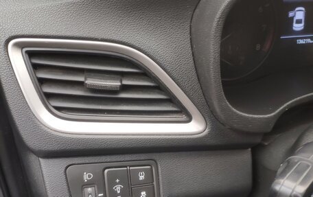 Hyundai Solaris II рестайлинг, 2018 год, 1 150 000 рублей, 2 фотография