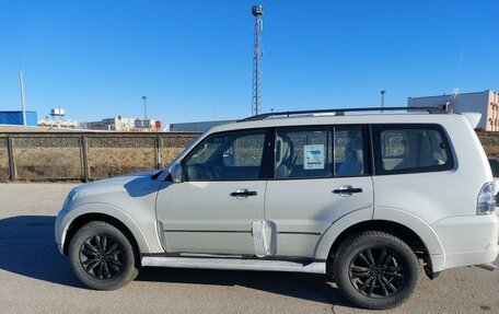 Mitsubishi Pajero IV, 2020 год, 3 500 000 рублей, 4 фотография