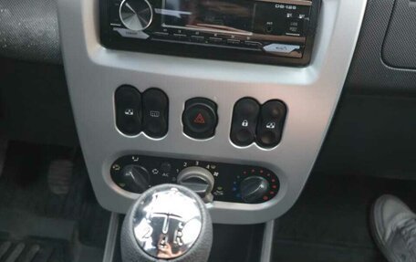 Renault Sandero I, 2011 год, 500 000 рублей, 6 фотография