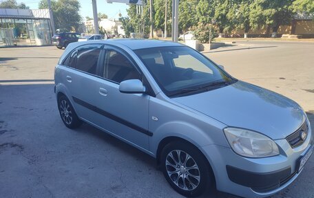 KIA Rio II, 2006 год, 550 000 рублей, 2 фотография