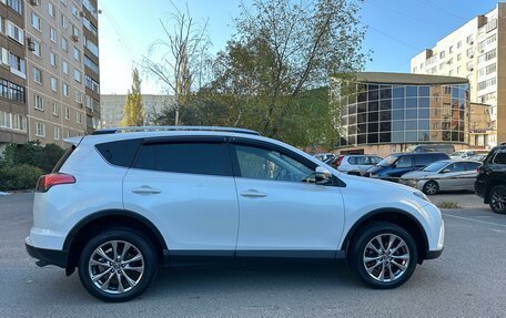 Toyota RAV4, 2019 год, 3 000 000 рублей, 5 фотография