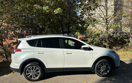 Toyota RAV4, 2019 год, 3 000 000 рублей, 9 фотография
