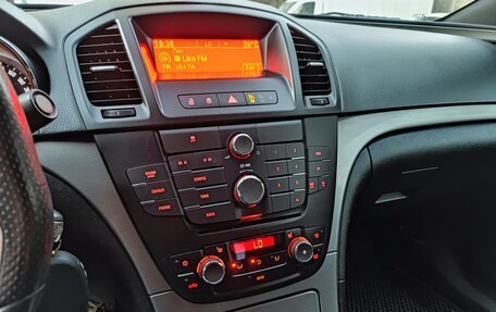 Opel Insignia II рестайлинг, 2011 год, 670 000 рублей, 8 фотография