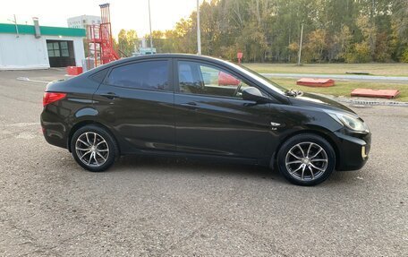 Hyundai Solaris II рестайлинг, 2011 год, 699 000 рублей, 3 фотография