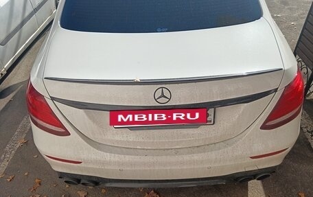 Mercedes-Benz E-Класс, 2020 год, 5 550 000 рублей, 2 фотография